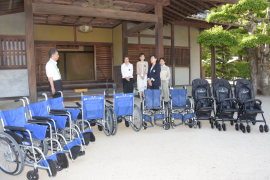 後楽園へ車椅子７台・ベビーカー3台