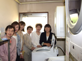 善隣館へ洗濯機